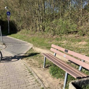Bank R4 031 Hirschbachstr